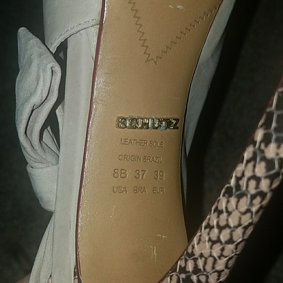 Schutz Nude Peep Toe with Bow and Animal Print - Picture 6 of 6